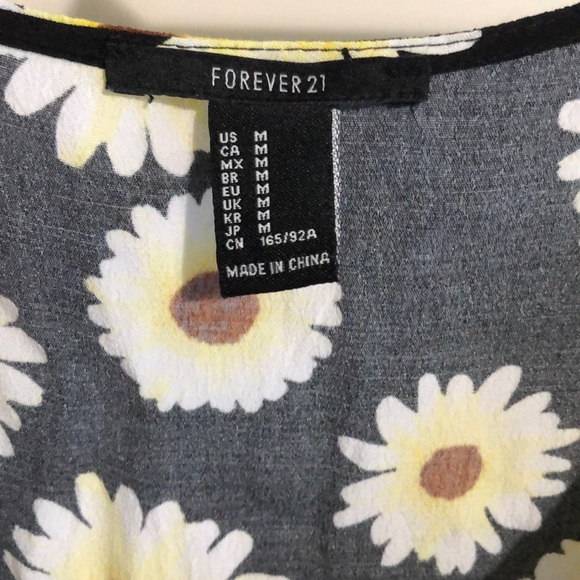 Forever 21 Sunflower Button Up Dress Size M - Picture 4 of 5